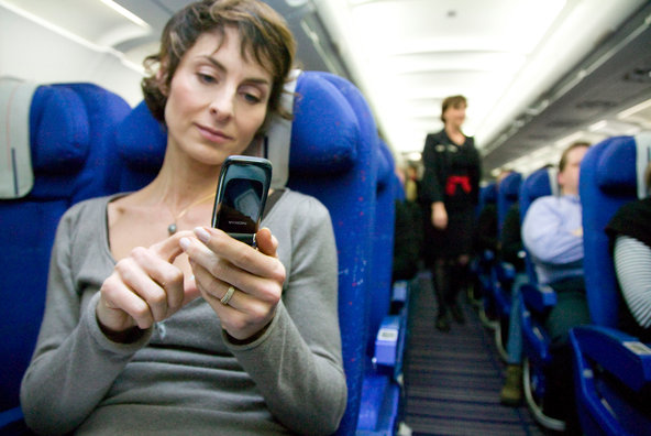 Desactivar el modo avin durante un vuelo es riesgoso o no?